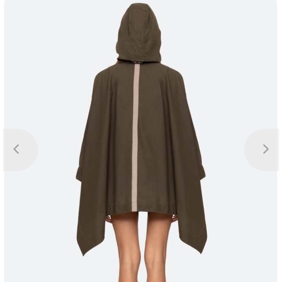 Sea New York Army Green and Cream Poncho Cape - Picture 2 of 9